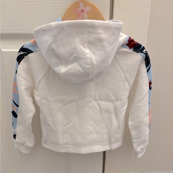 Puma white sweatshirt hoodie 2T - Picture 3 of 3